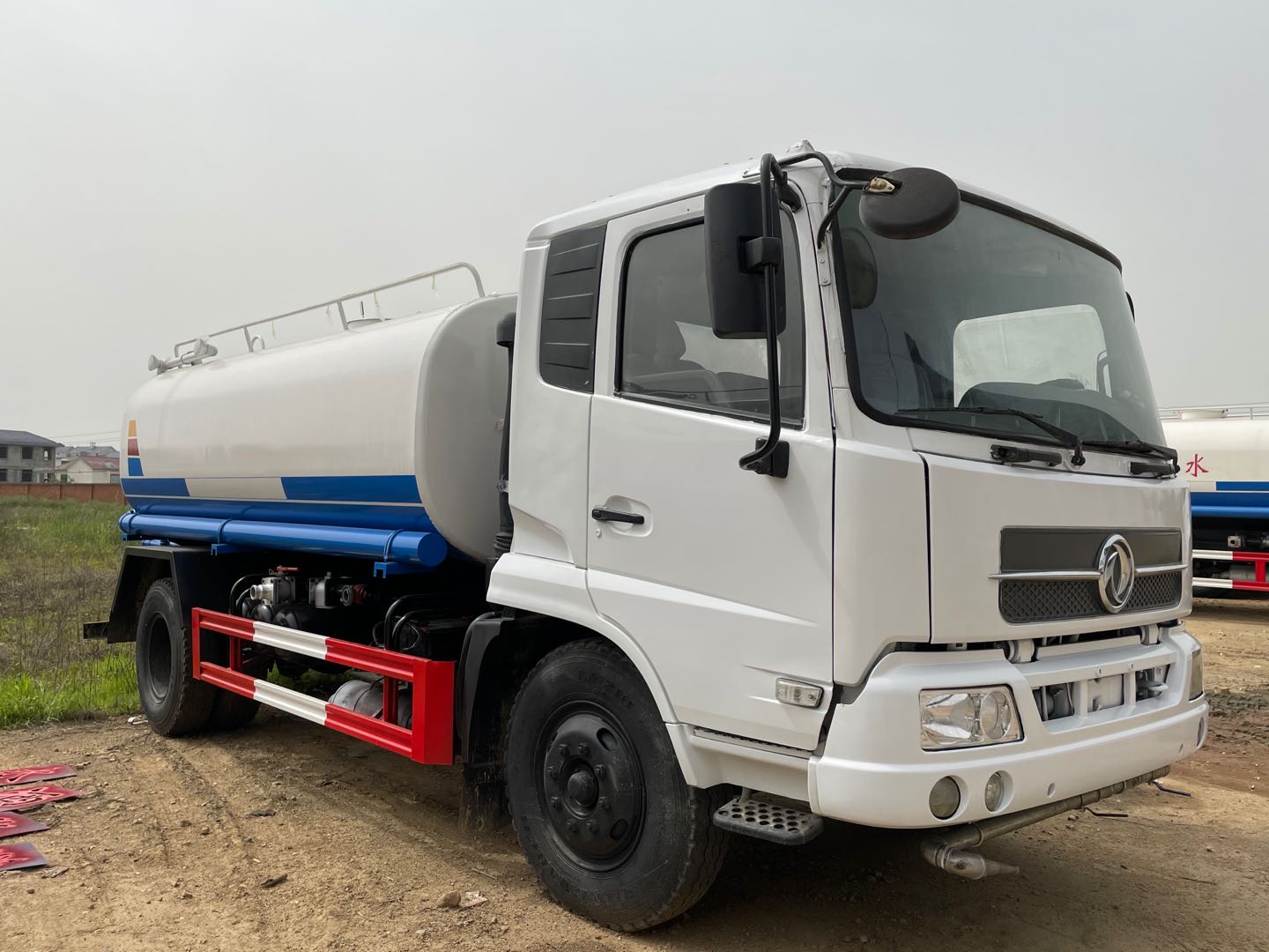 二手12方灑水車 二手東風小天錦12方灑水車廠家現(xiàn)貨